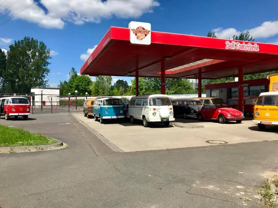 Old Bulli Berlin - Bulli Tanke Berlin