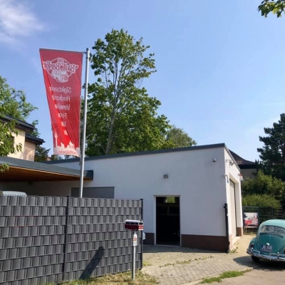 Old Bulli Berlin - Garage - Fahne